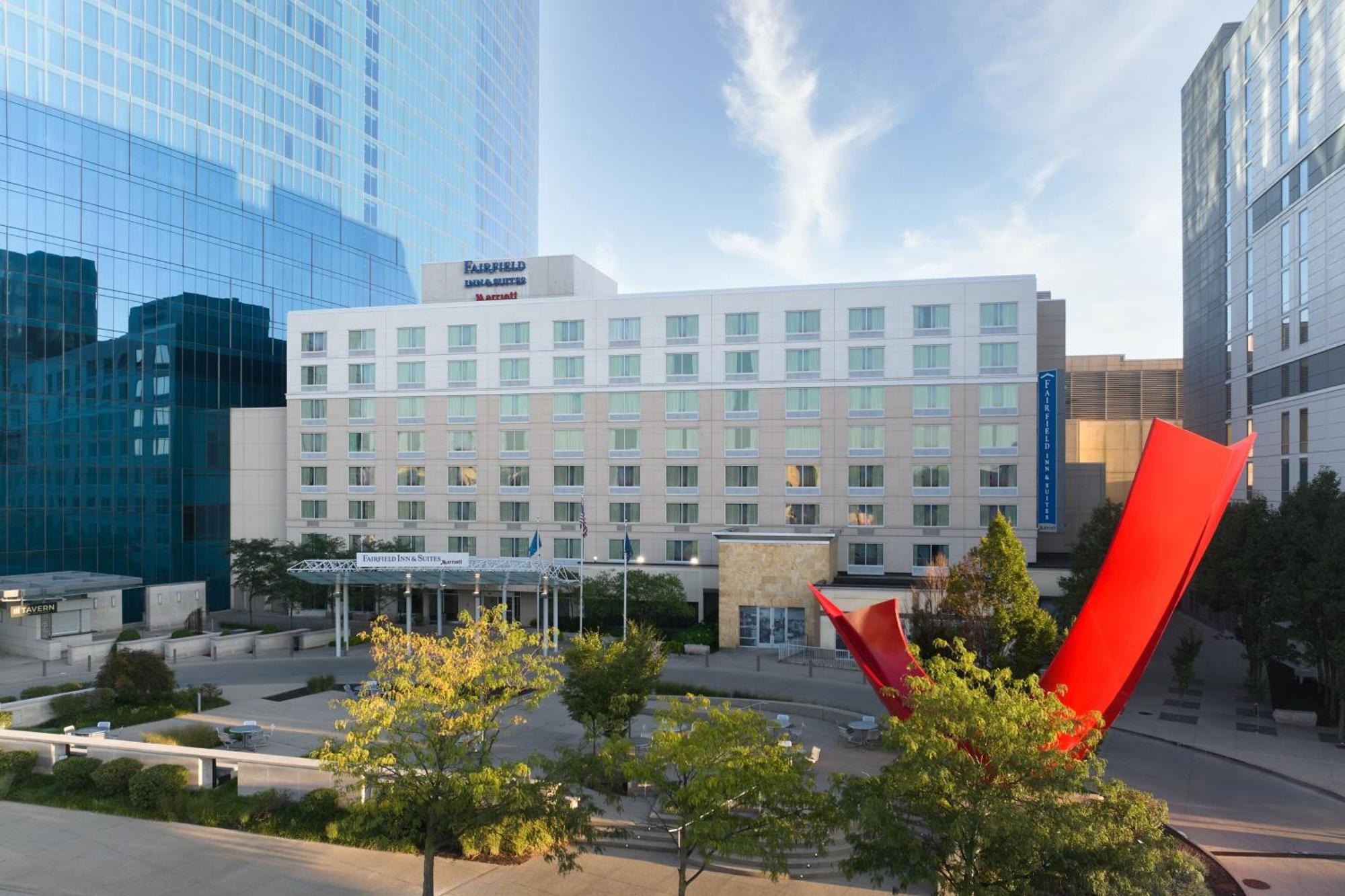 Fairfield Inn Suites Indianapolis Downtown Exterior photo