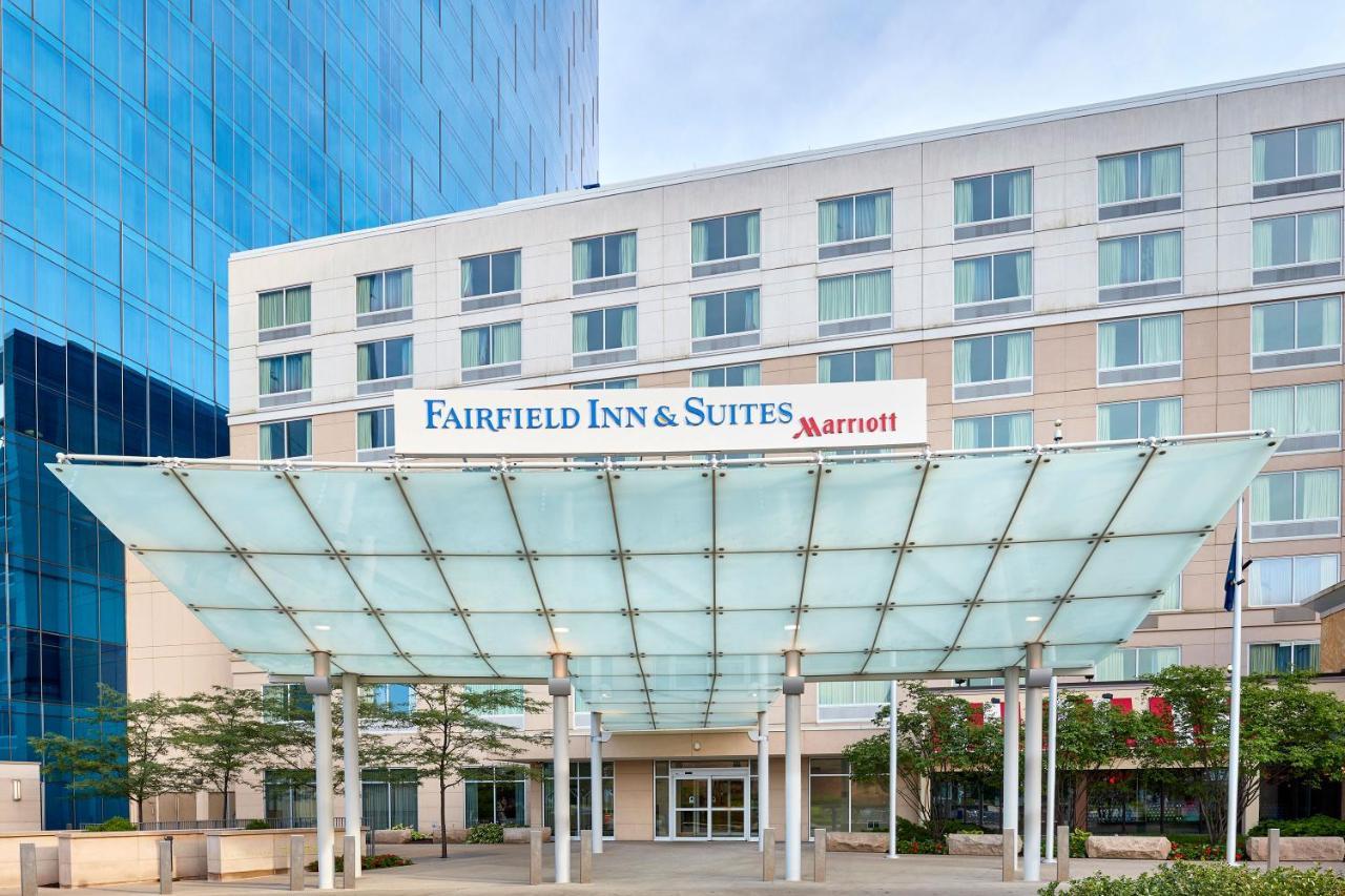 Fairfield Inn Suites Indianapolis Downtown Exterior photo